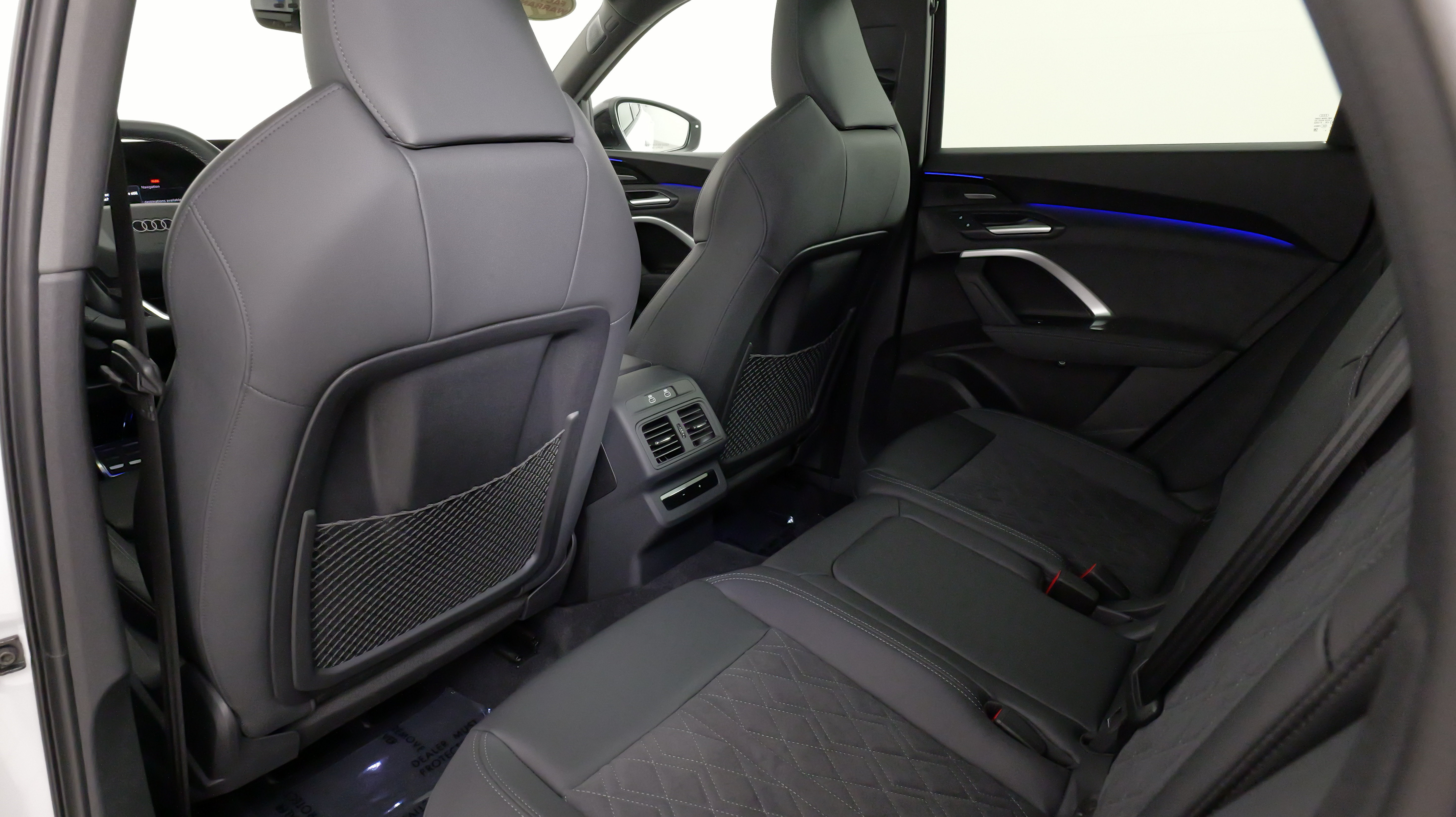 Used 2025 Audi SQ5 Premium Plus AWD/4WD image 34