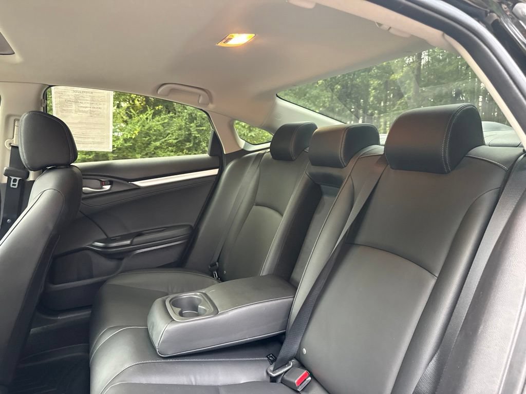 Used 2019 Honda Civic Touring image 37