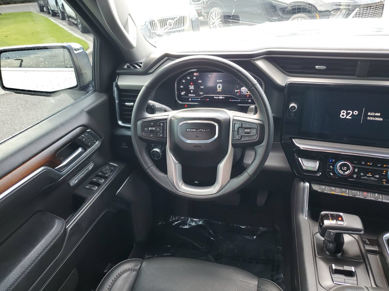 Used 2024 GMC Sierra 1500 Denali RWD image 13