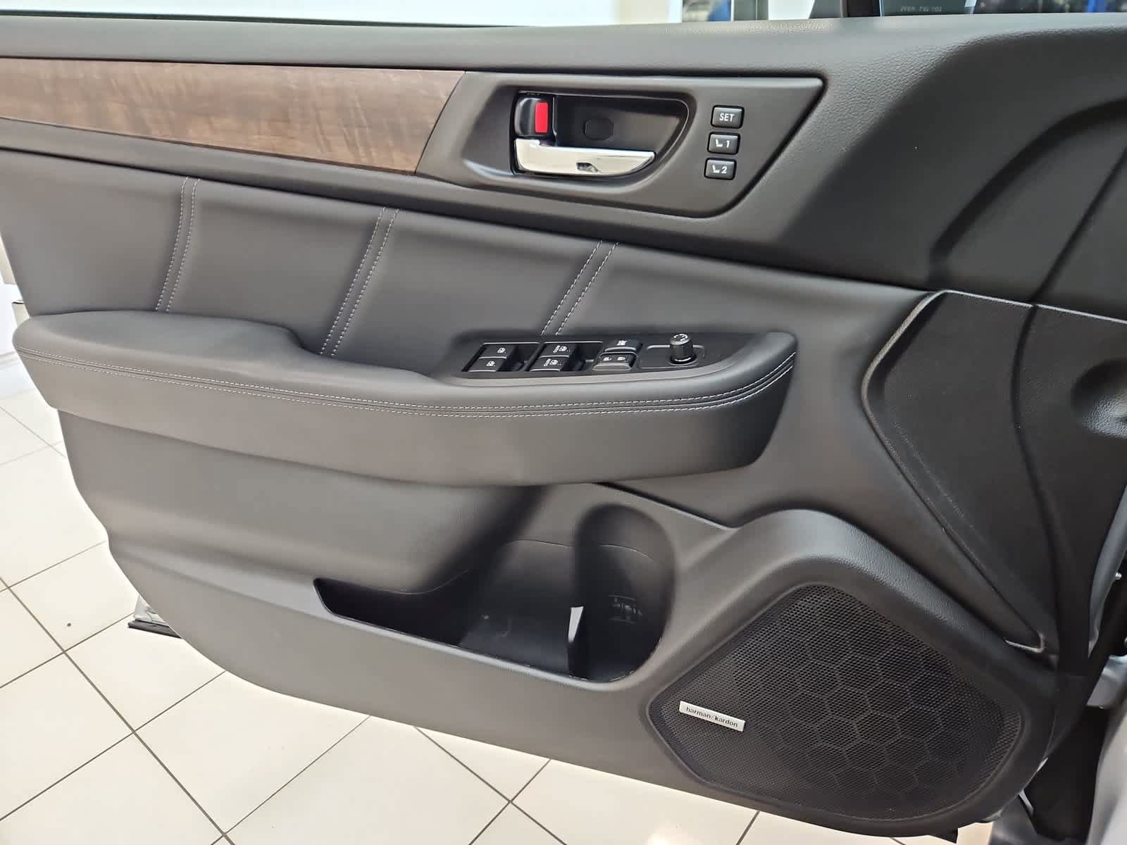 Used 2018 Subaru Outback 2.5i Limited AWD/4WD image 17
