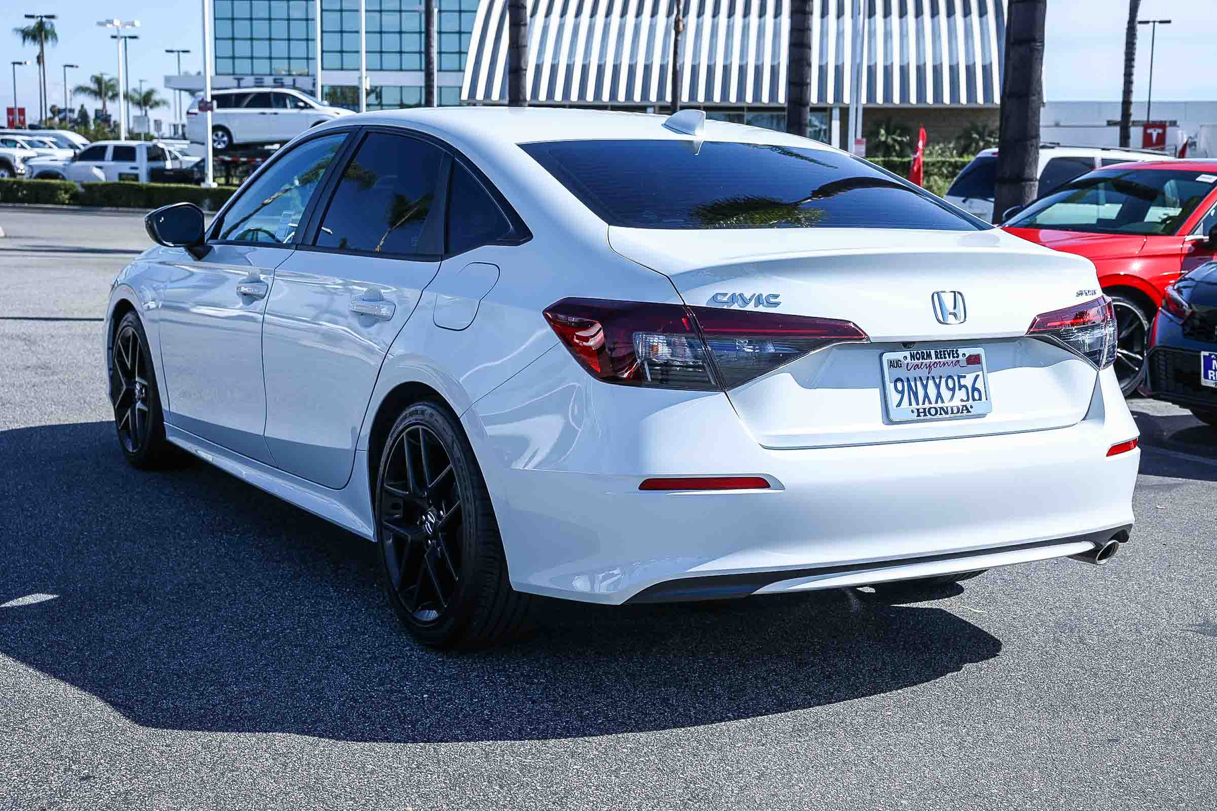 Used 2025 Honda Civic Sport image 4