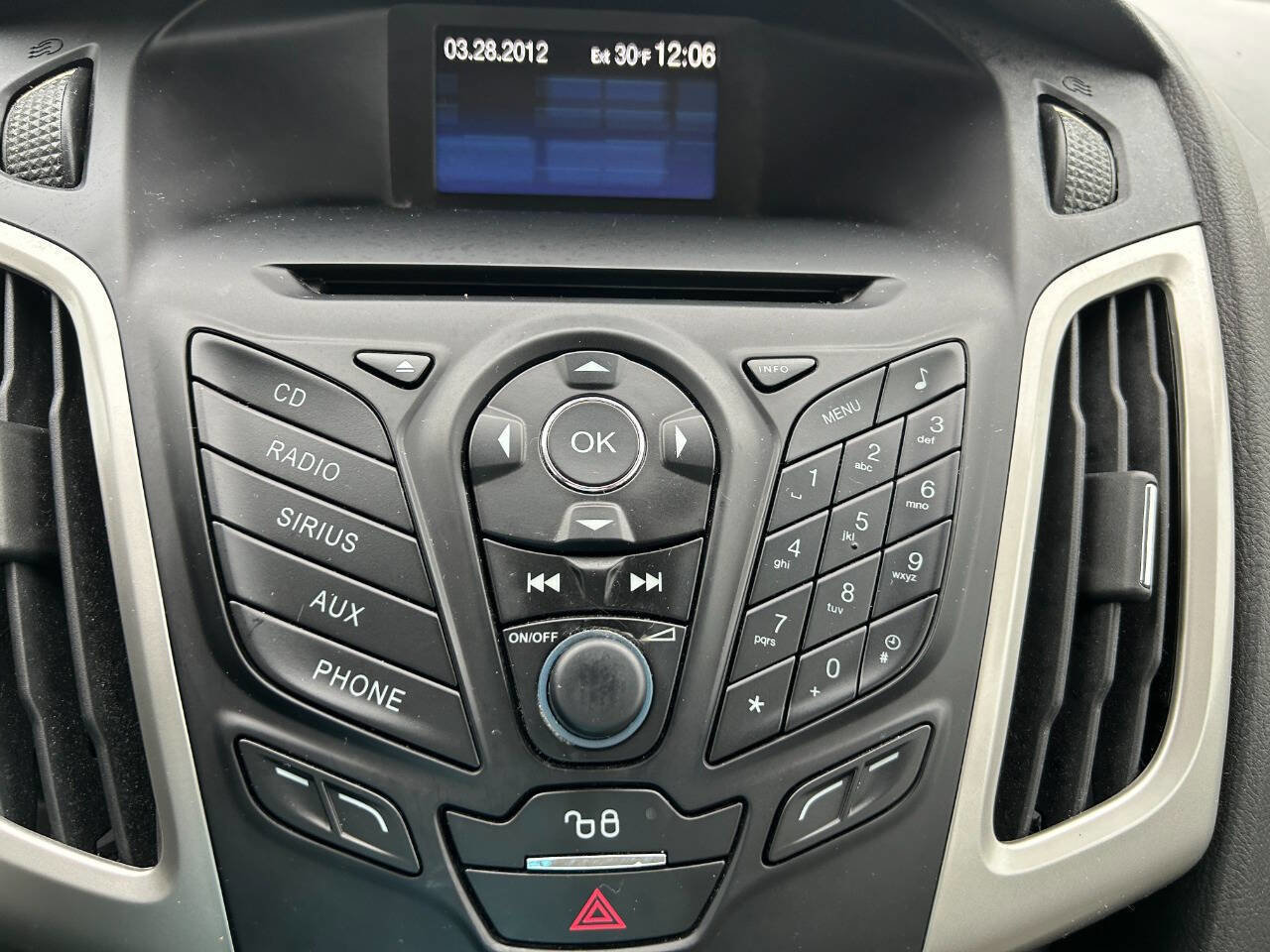 Used 2012 Ford Focus SE image 23