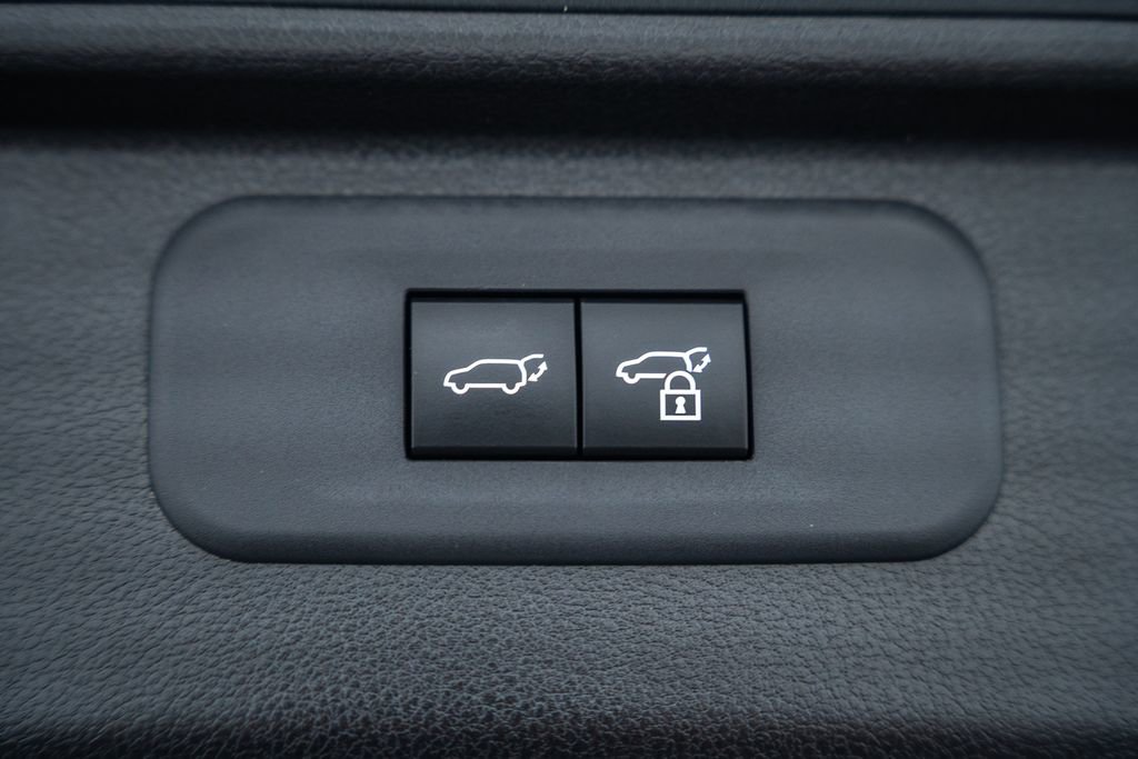 Used 2026 Toyota Grand Highlander AWD image 12