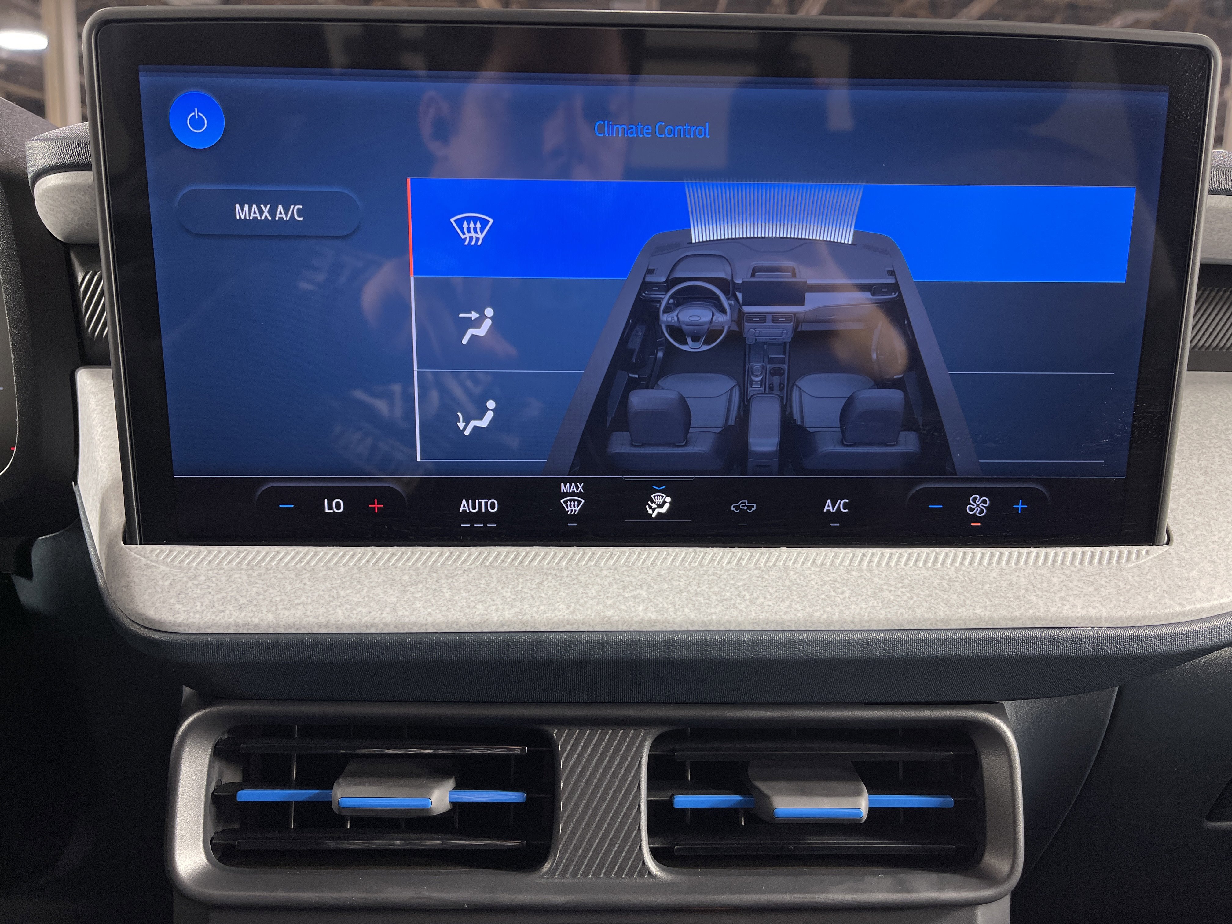 Used 2025 Ford Maverick XLT w/ Equipment Group 302A image 24