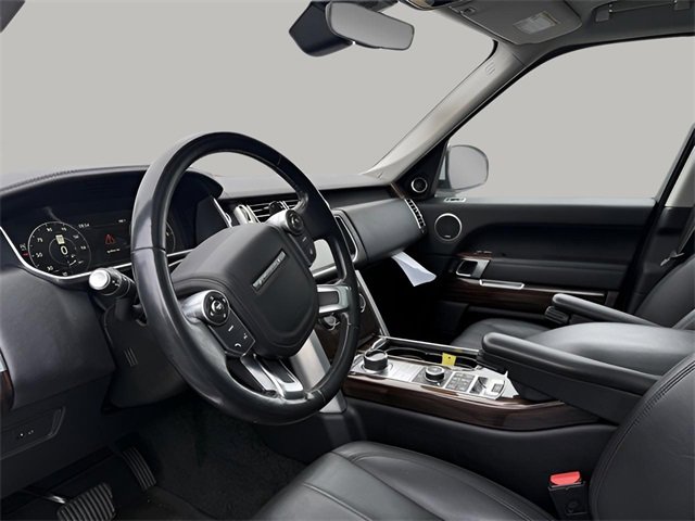 Used 2017 Land Rover Range Rover HSE image 12