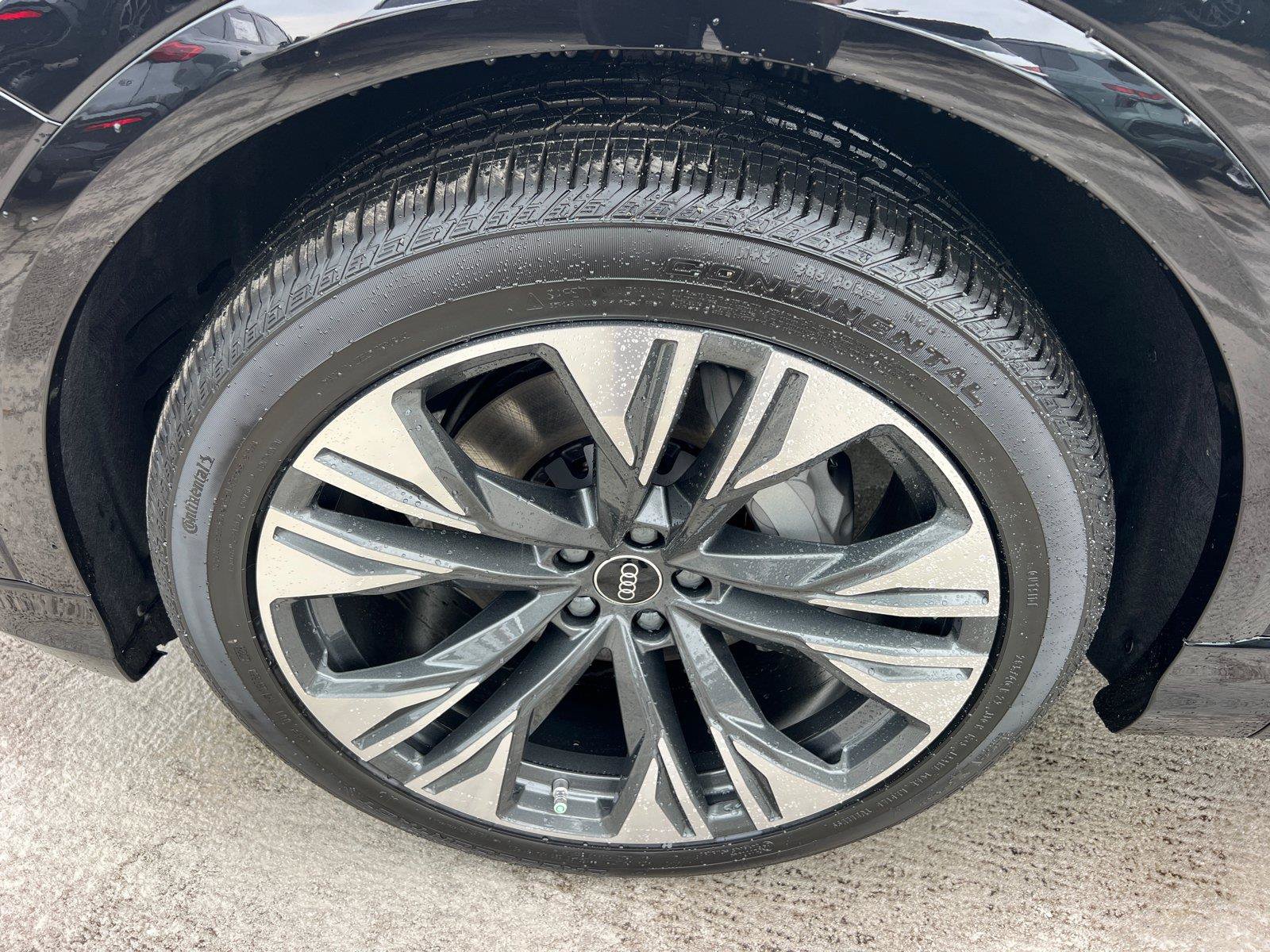 New 2027 Audi Q8 Premium Plus AWD/4WD image 11