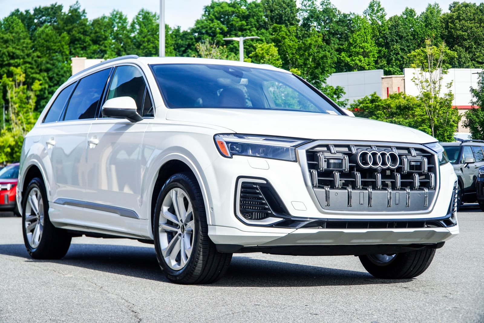 Used 2025 Audi Q7 3.0T Premium Plus AWD/4WD image 7