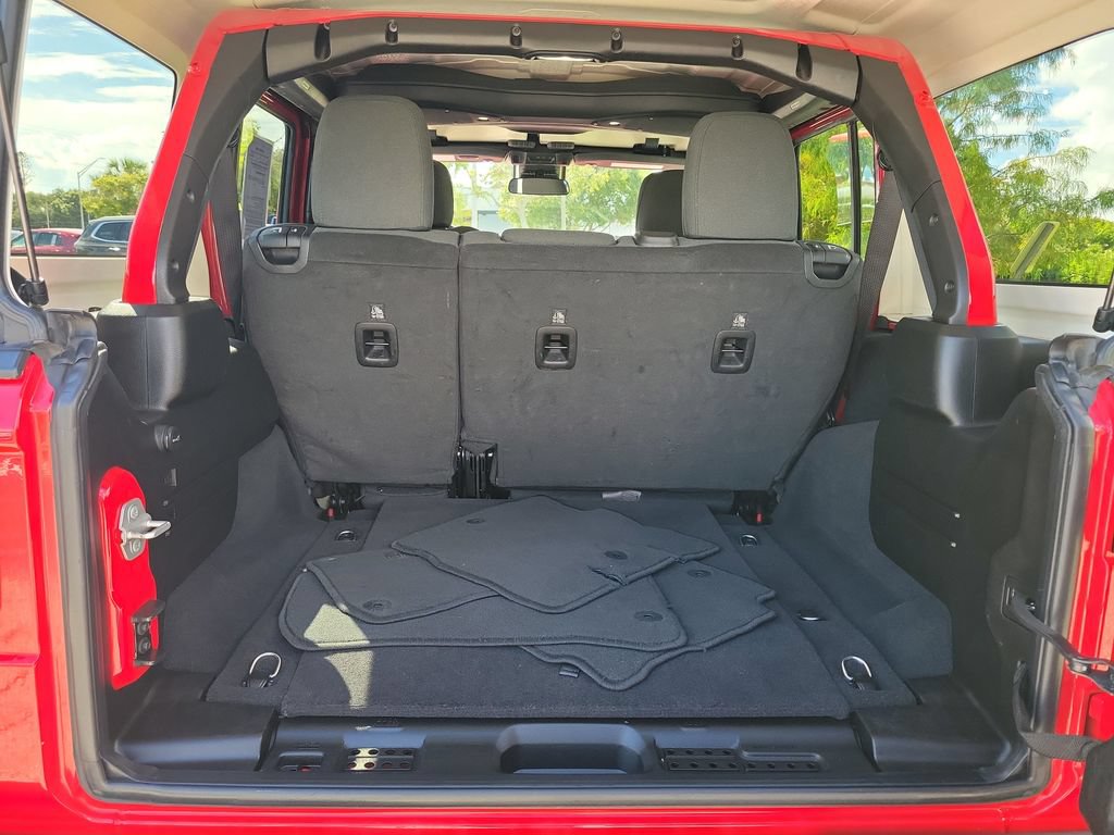 Used 2025 Jeep Wrangler Unlimited Sport AWD/4WD image 31
