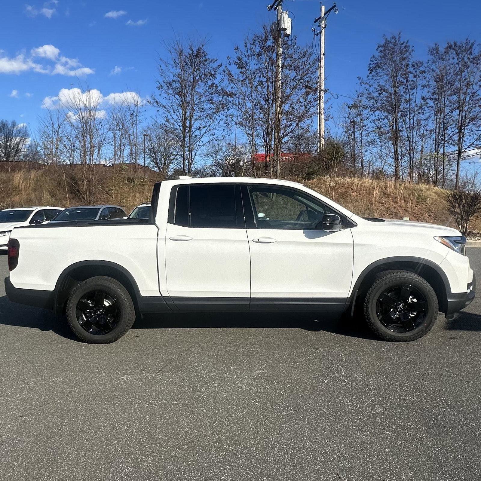 New 2026 Honda Ridgeline Black Edition image 6