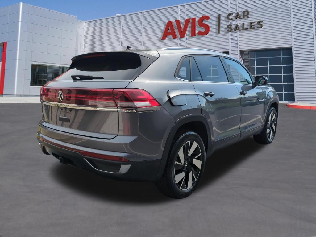 Used 2025 Volkswagen Atlas Cross Sport SE FWD image 5