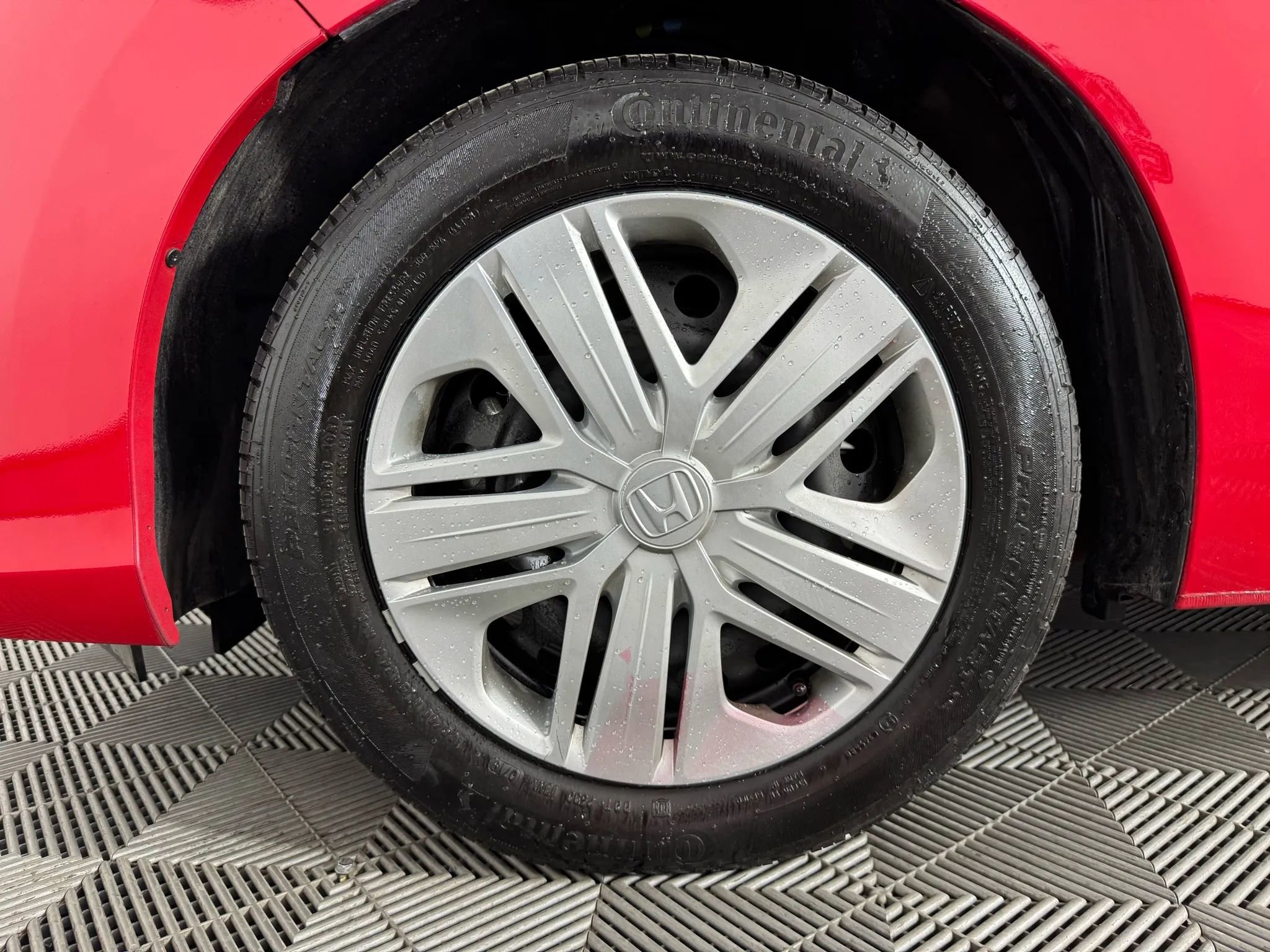 Used 2019 Honda Fit LX image 39