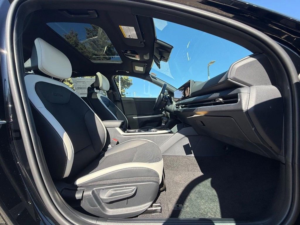 New 2026 Kia K4 GT-Line Turbo image 11