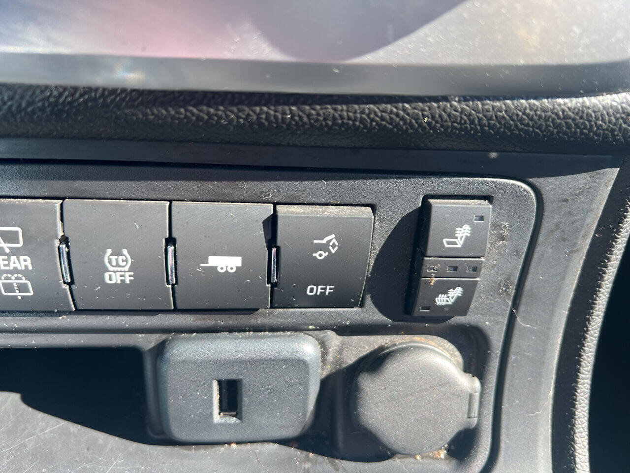 Used 2015 GMC Acadia SLE image 23