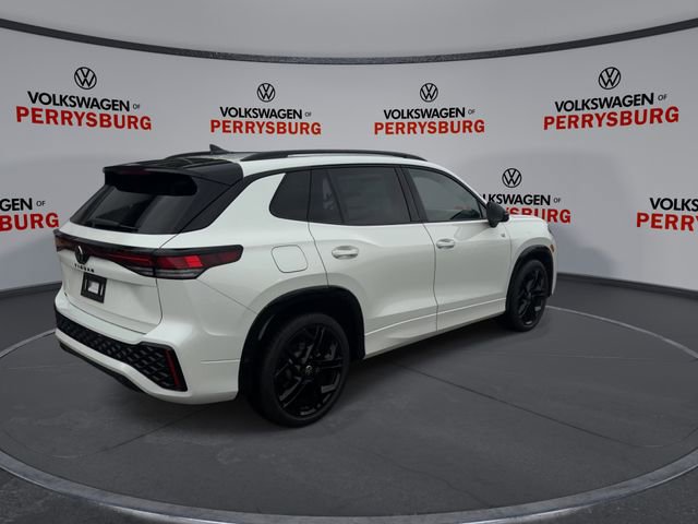New 2026 Volkswagen Tiguan SE R-Line FWD image 8
