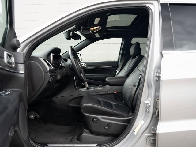 Used 2021 Jeep Grand Cherokee Limited image 17