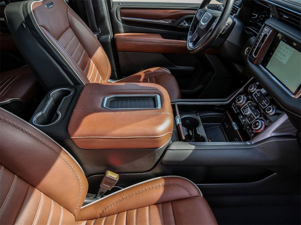 Certified 2023 GMC Yukon Denali Ultimate image 18