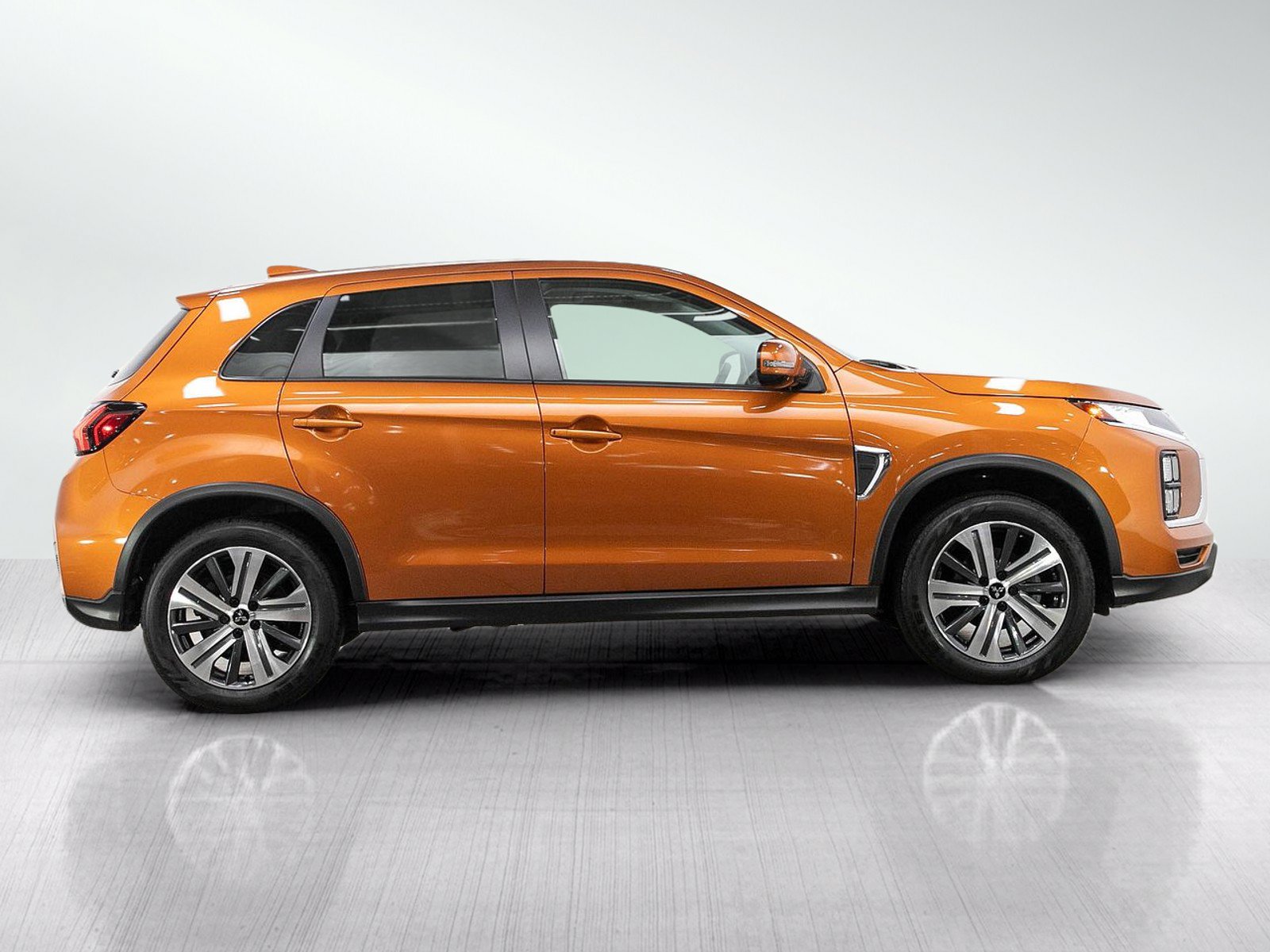 Used 2022 Mitsubishi Outlander Sport ES AWD/4WD image 6