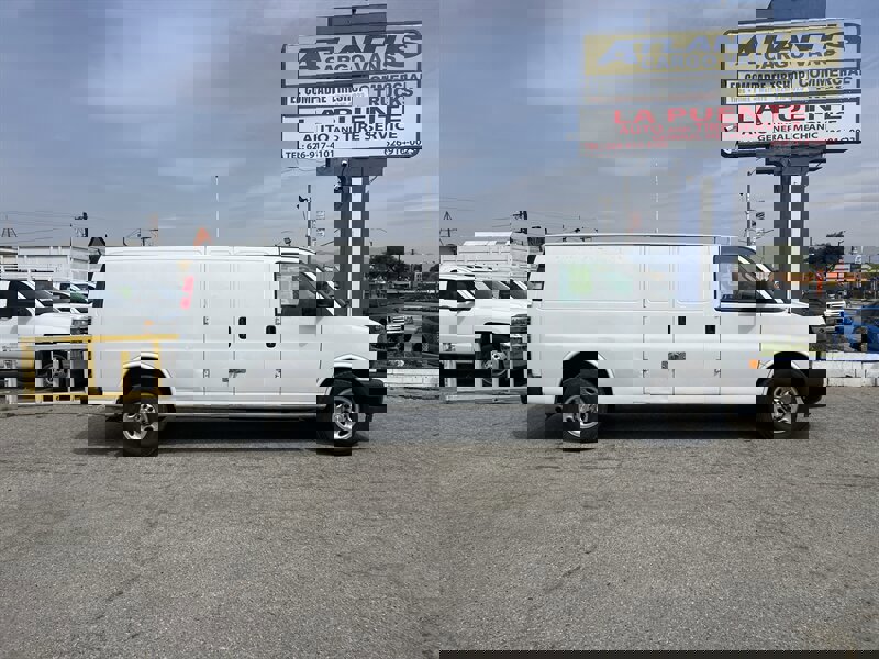 Used 2021 Chevrolet Express 2500 Extended w/ Driver Convenience Package image 2