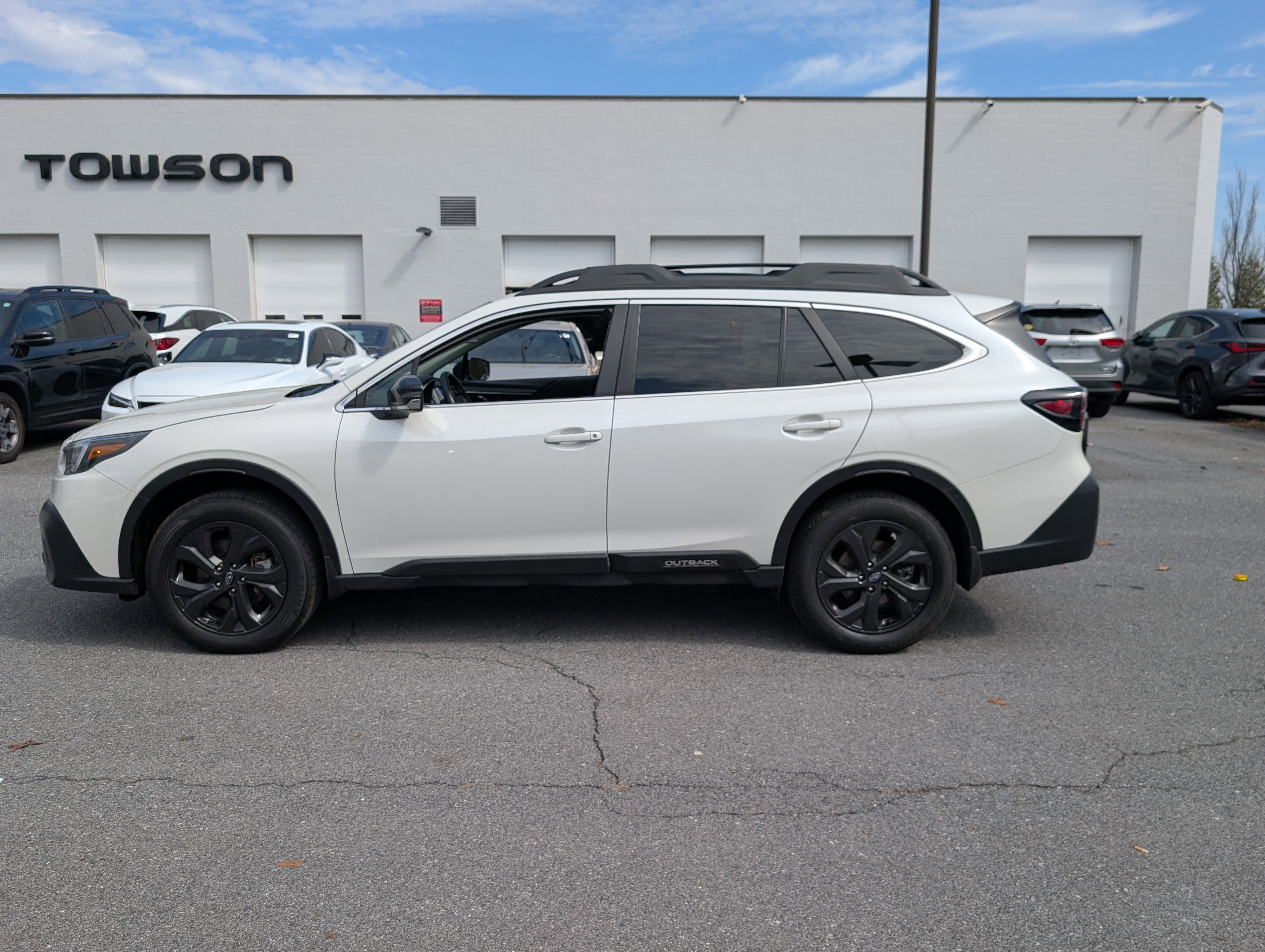 Used 2021 Subaru Outback Onyx Edition XT AWD/4WD image 6
