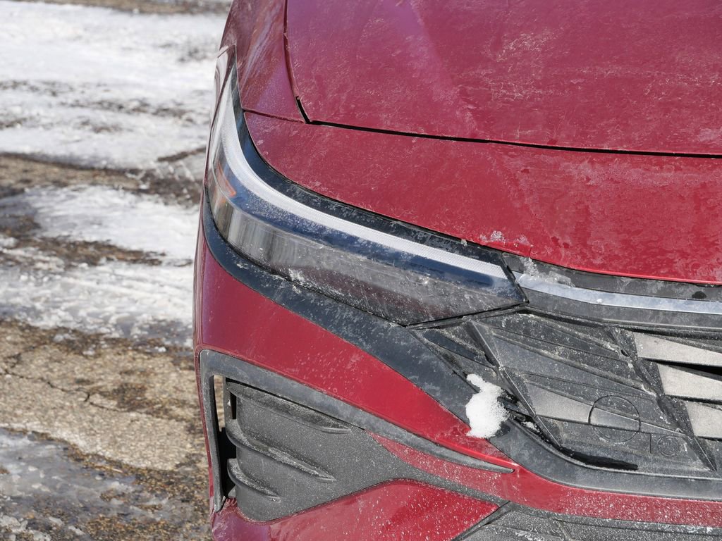 Used 2024 Hyundai Elantra SEL image 3