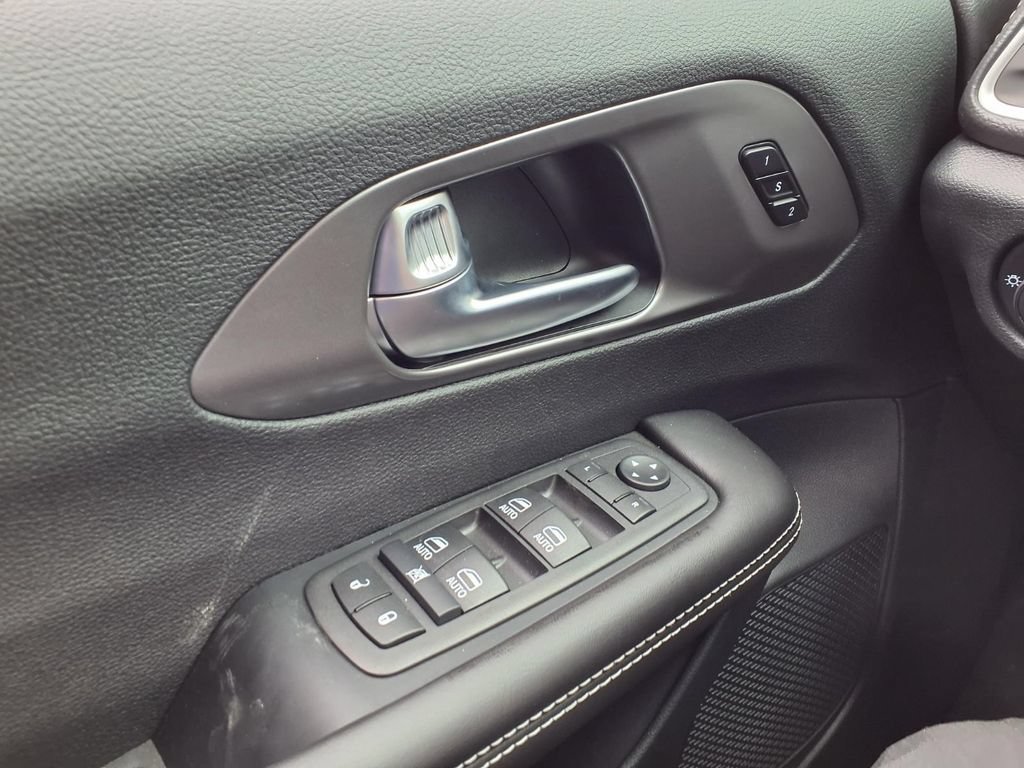 New 2026 Chrysler Pacifica Select w/ S Appearance Package FWD image 18