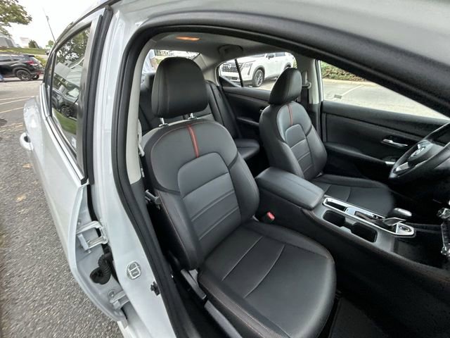Certified 2025 Nissan Sentra SR w/ SR Premium Package FWD image 25