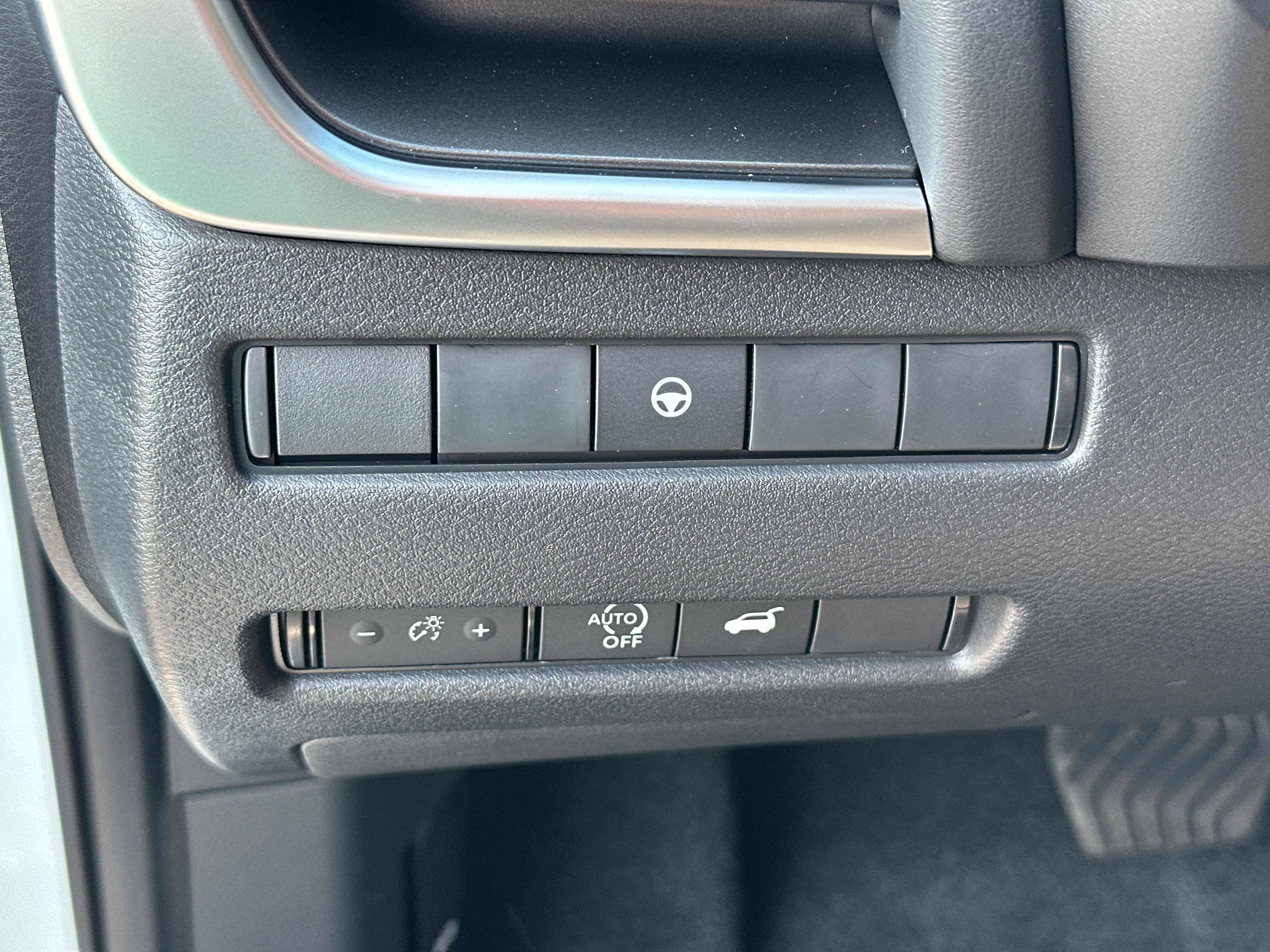 New 2026 Nissan Rogue SV w/ Cold Weather Package AWD/4WD image 22