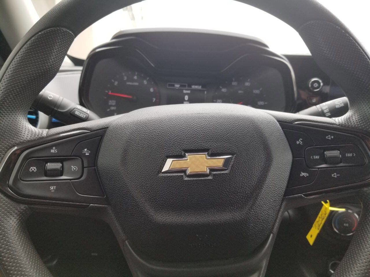Used 2024 Chevrolet Trax LS FWD image 23
