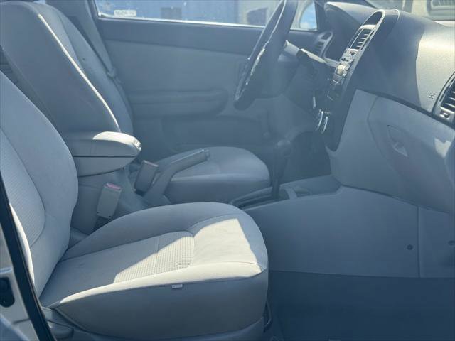 Used 2009 Kia Spectra LX FWD image 18