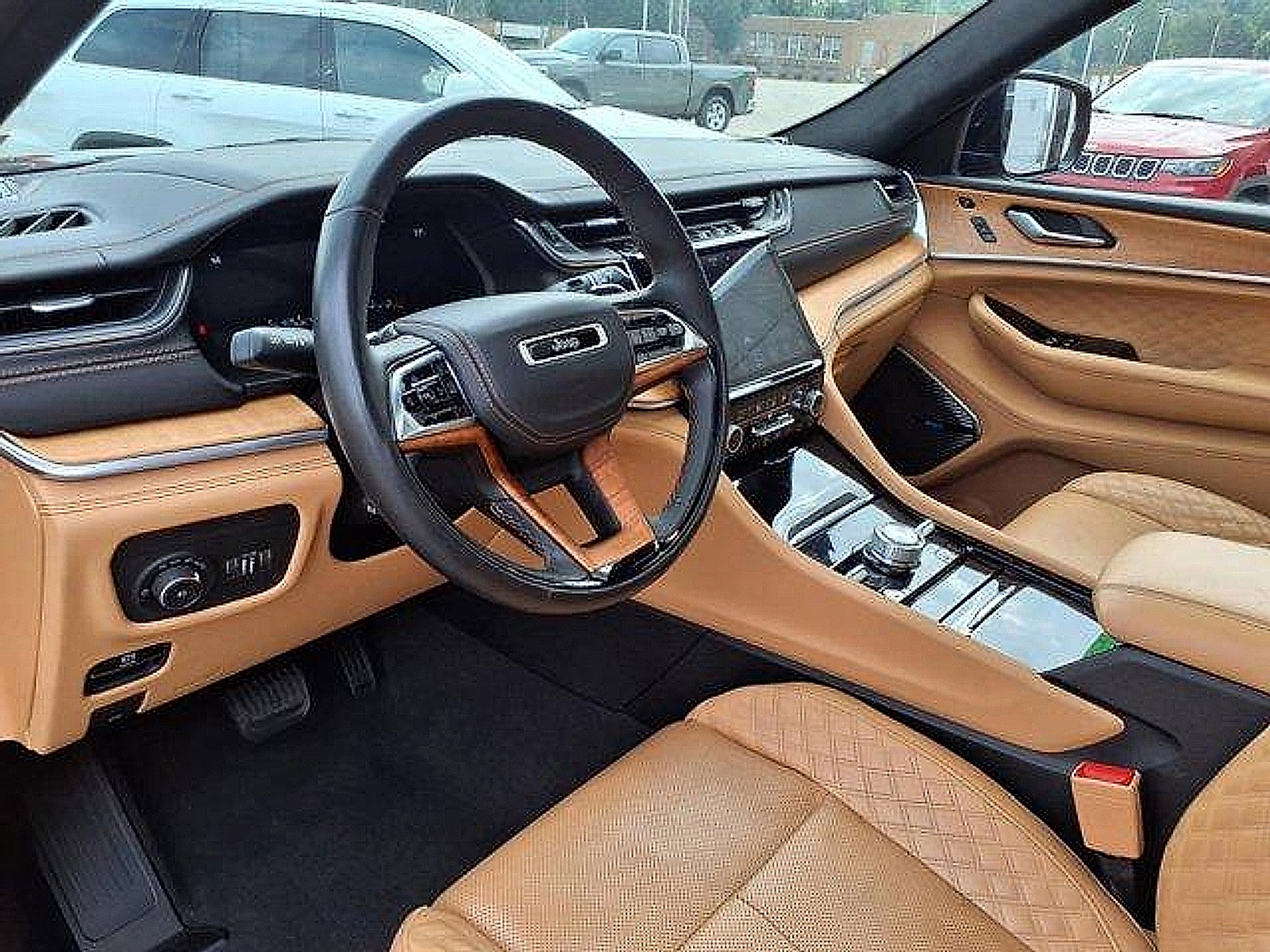 Used 2021 Jeep Grand Cherokee L Summit image 20