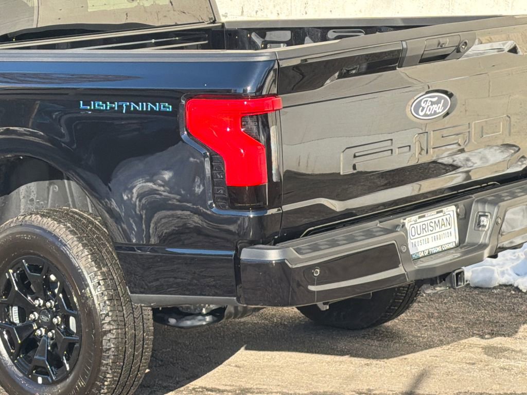 Used 2025 Ford F150 Lightning XLT image 7