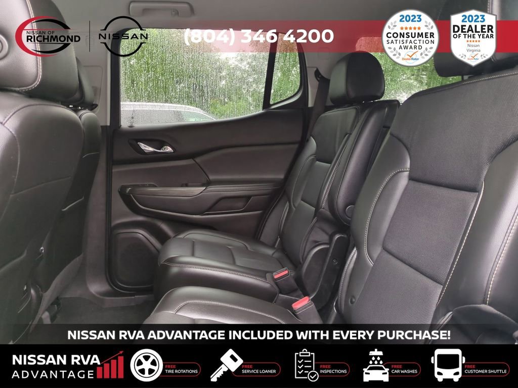 Used 2023 GMC Acadia SLT image 15