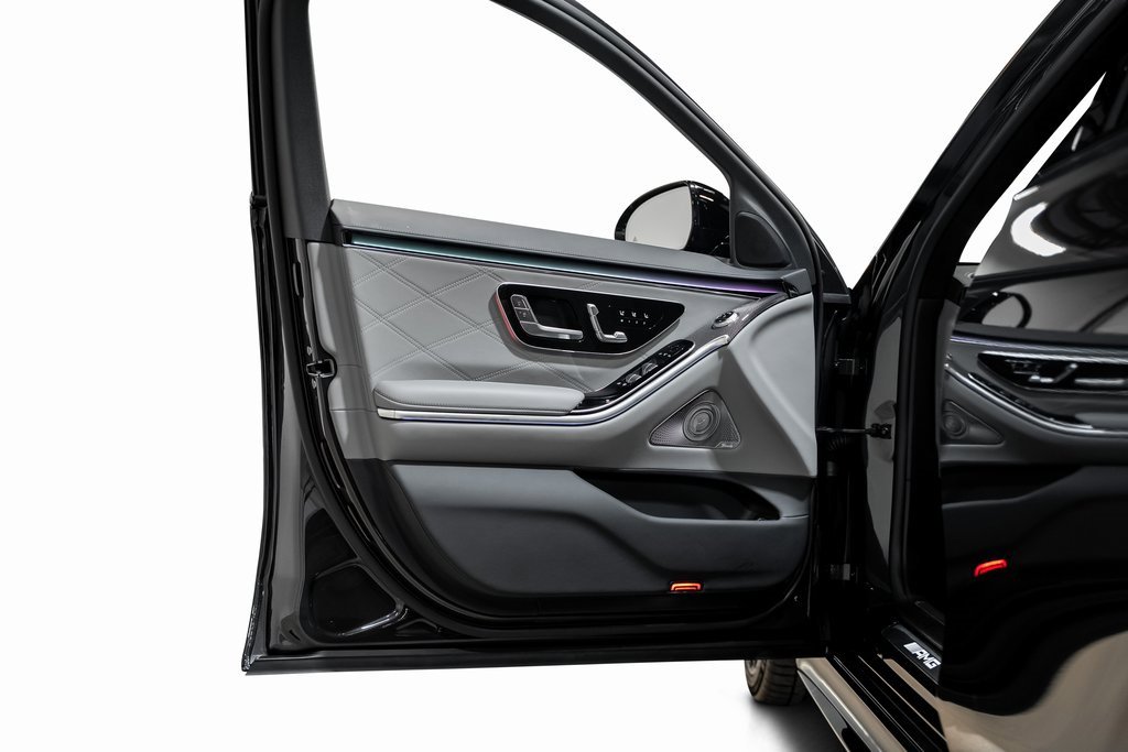 Used 2025 Mercedes-Benz S 63 AMG S image 58