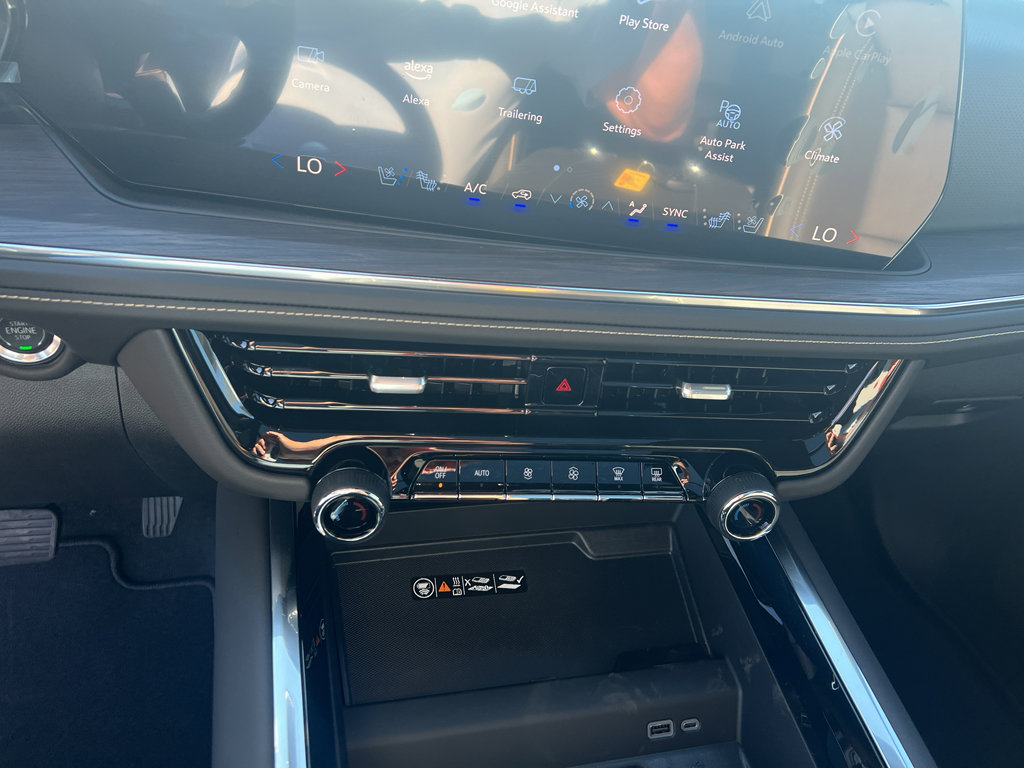 New 2025 Chevrolet Tahoe Premier w/ Sun And Tow Package image 17