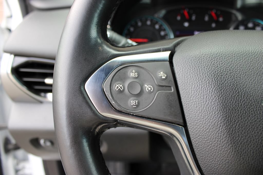 Used 2022 Chevrolet Traverse LT FWD image 15