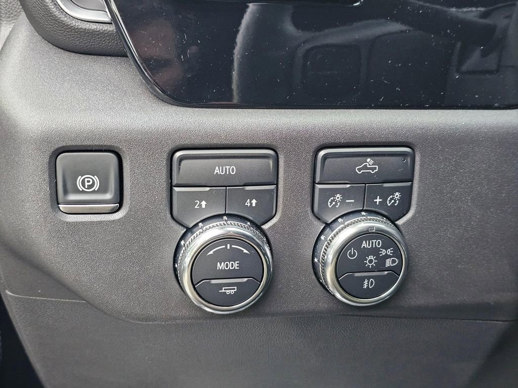Used 2025 GMC Sierra 1500 Elevation image 24