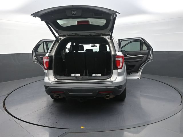 Used 2019 Ford Explorer XLT w/ Equipment Group 202A AWD/4WD image 36