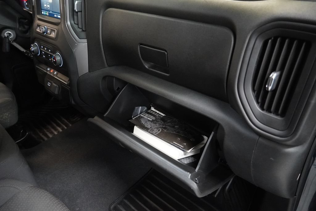 Used 2020 Chevrolet Silverado 1500 Custom w/ Custom Value Package AWD/4WD image 27