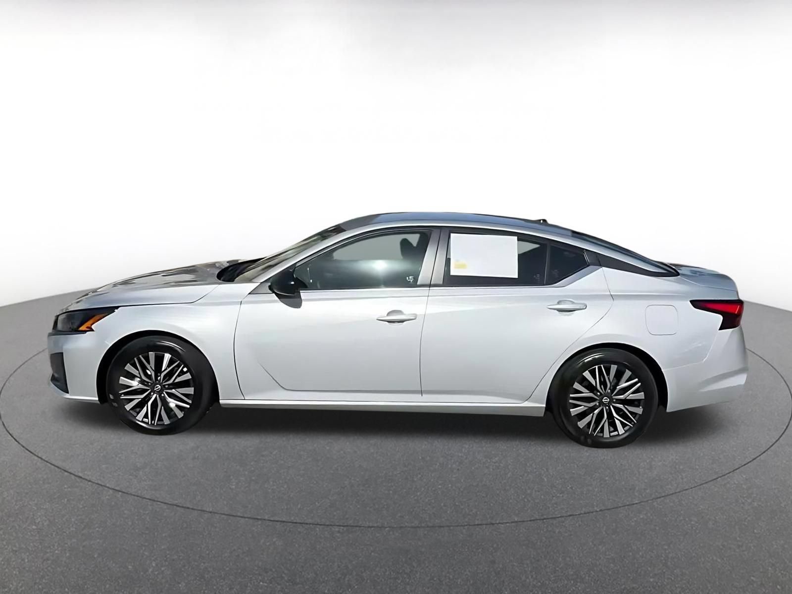 Used 2026 Nissan Altima 2.5 SV FWD image 8