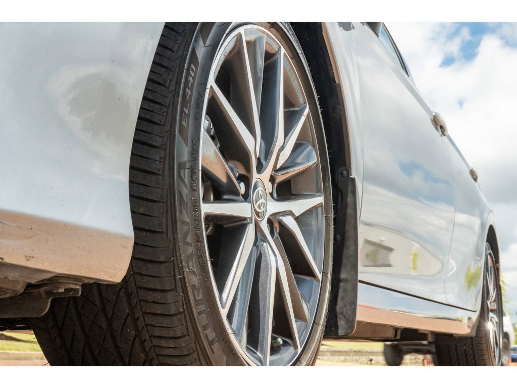 Used 2023 Toyota Camry XLE FWD image 9