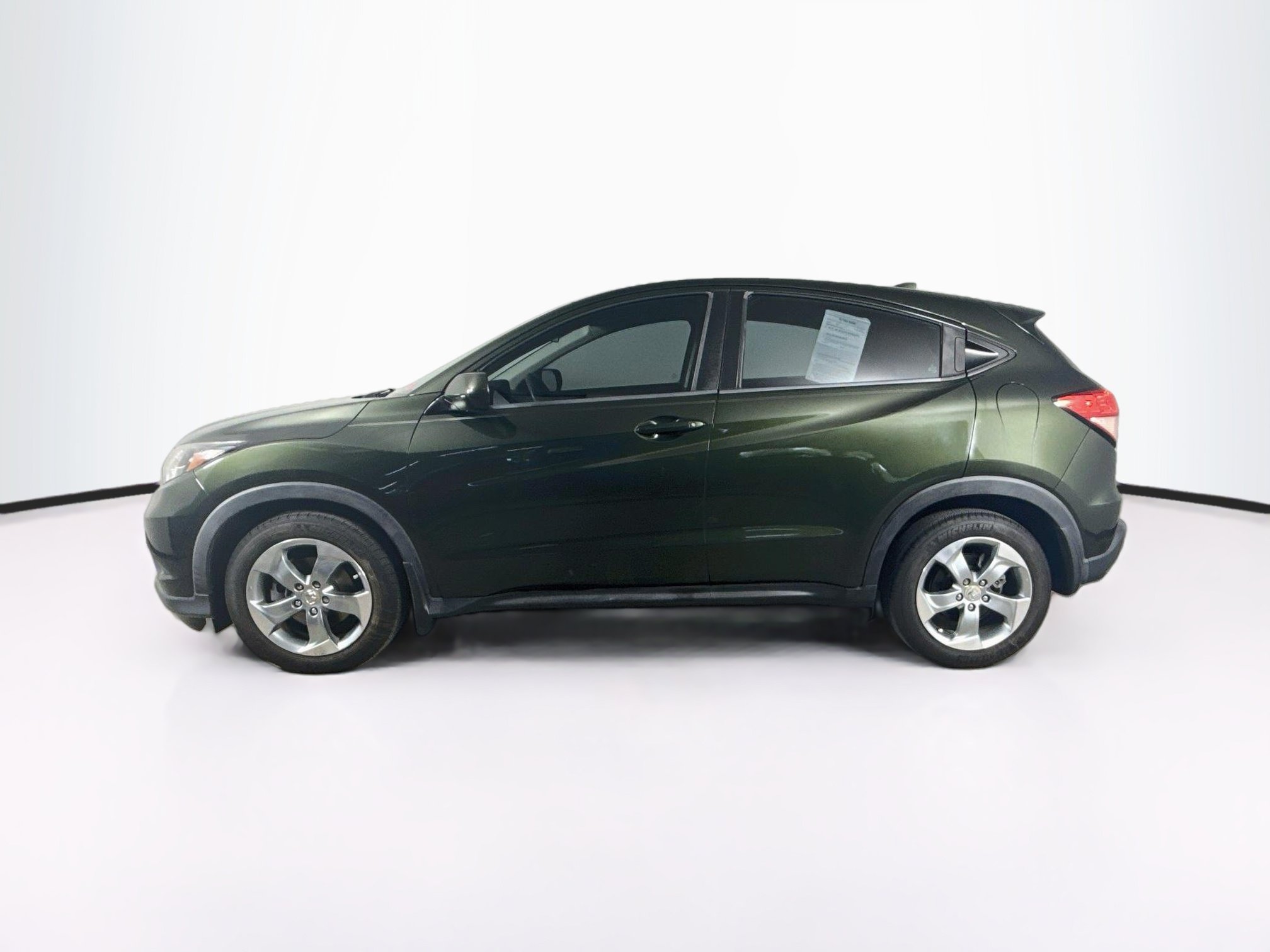 Used 2018 Honda HR-V LX image 7