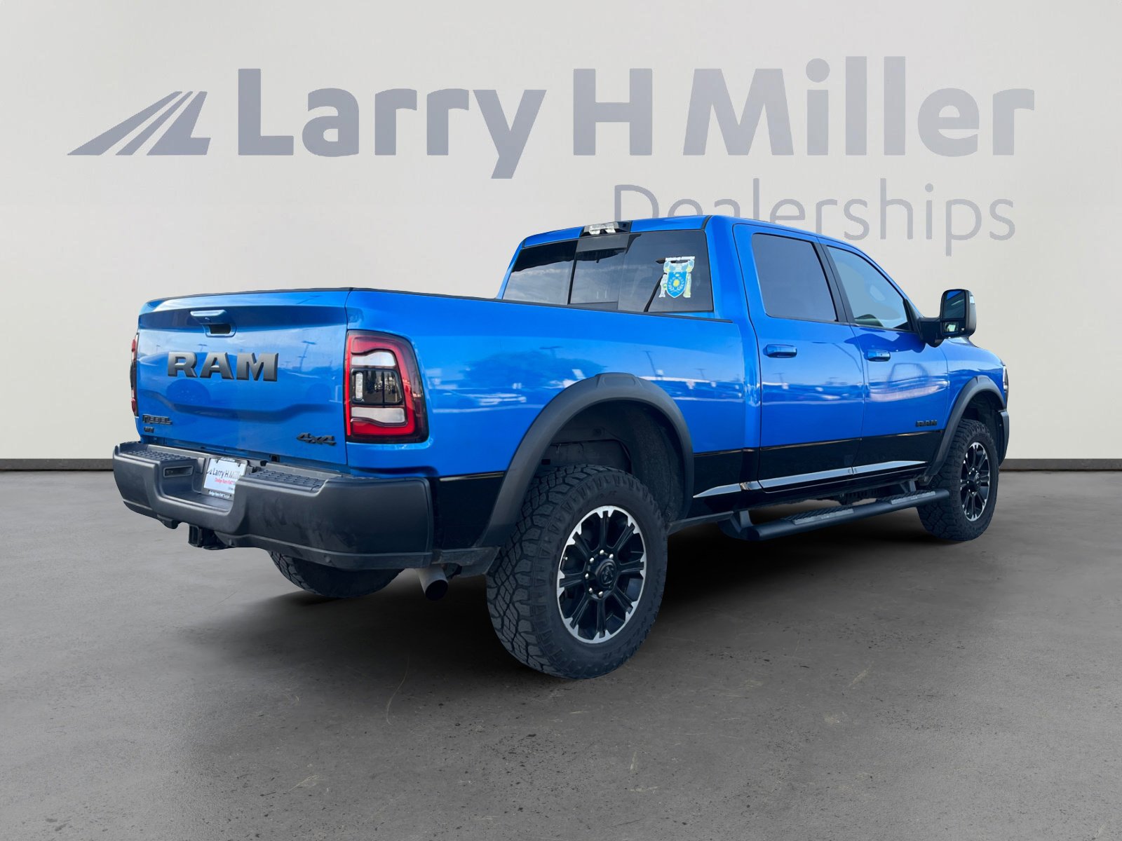 Used 2024 RAM 2500 Rebel w/ Towing Technology Group image 5