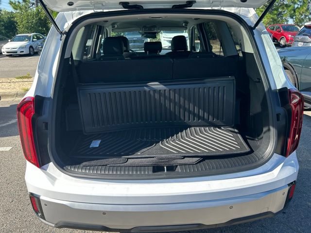 Used 2024 Kia Telluride LX FWD image 15