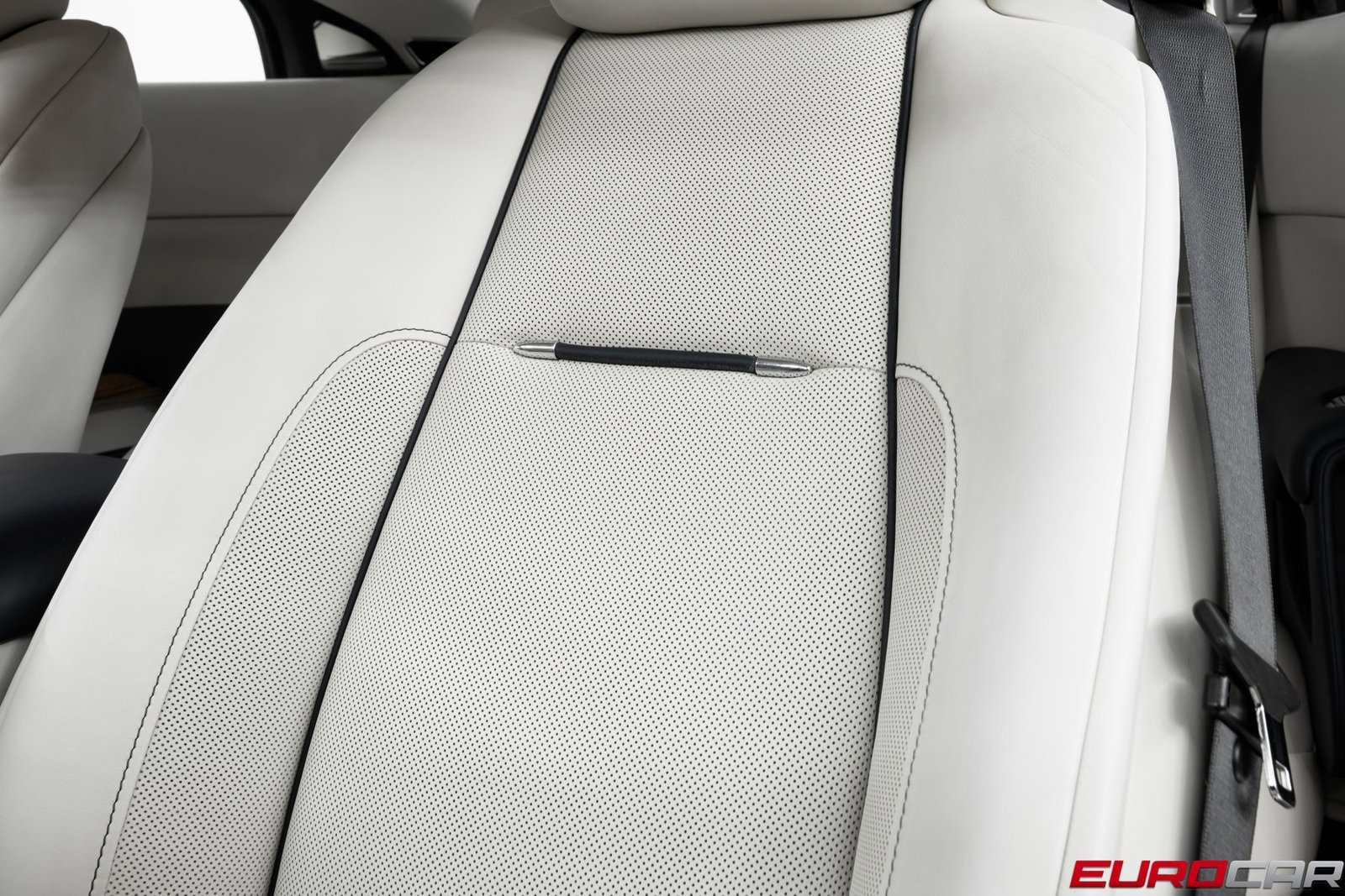 Used 2017 Rolls-Royce Wraith image 39