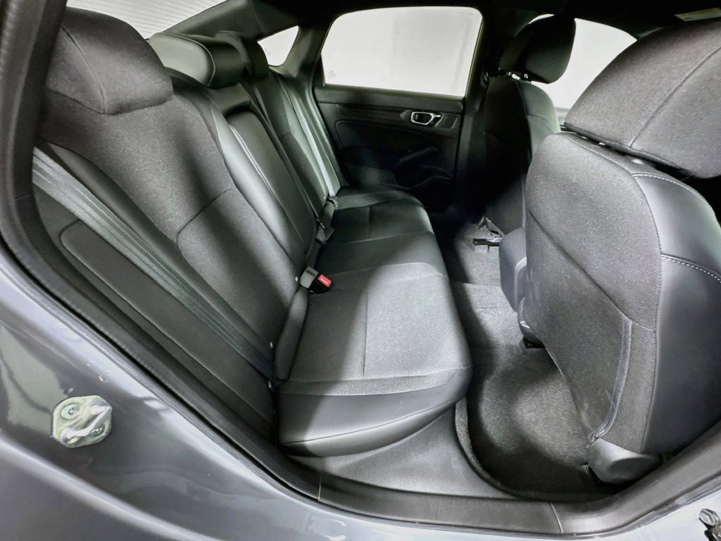 Used 2025 Honda Civic Sport image 31