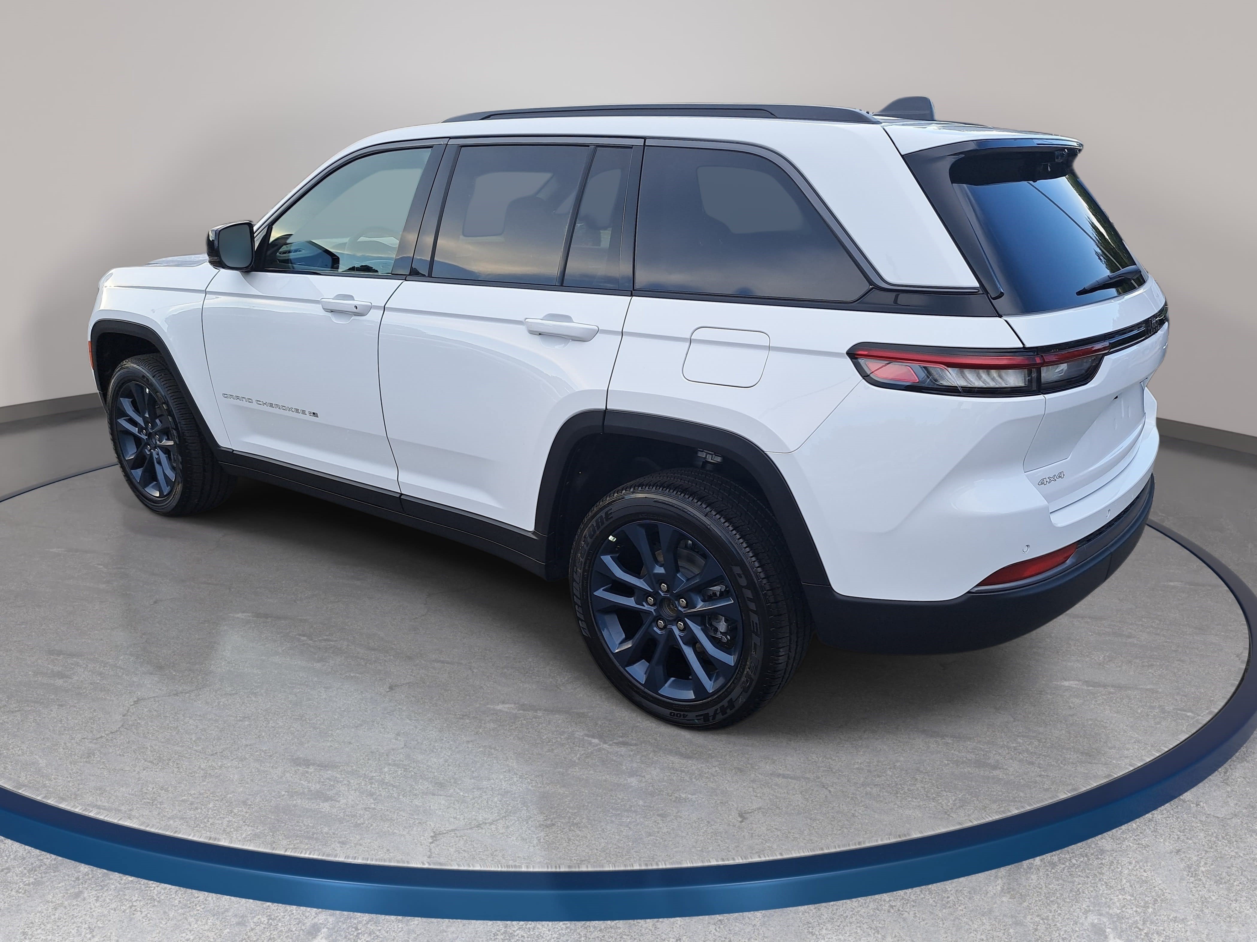 New 2026 Jeep Grand Cherokee Limited AWD/4WD image 7