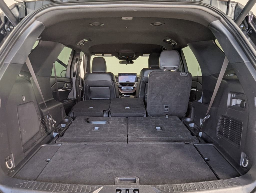 Used 2025 Ford Explorer ST-Line w/ ST-Line Street Pack AWD/4WD image 26