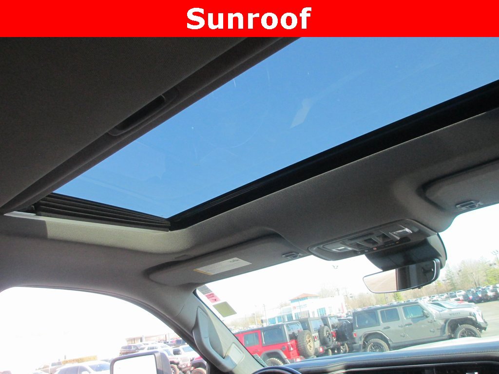 Used 2024 GMC Sierra 3500 Denali w/ Denali Reserve Package image 15