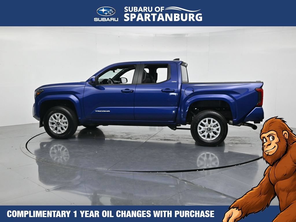 Used 2025 Toyota Tacoma SR5 RWD image 8