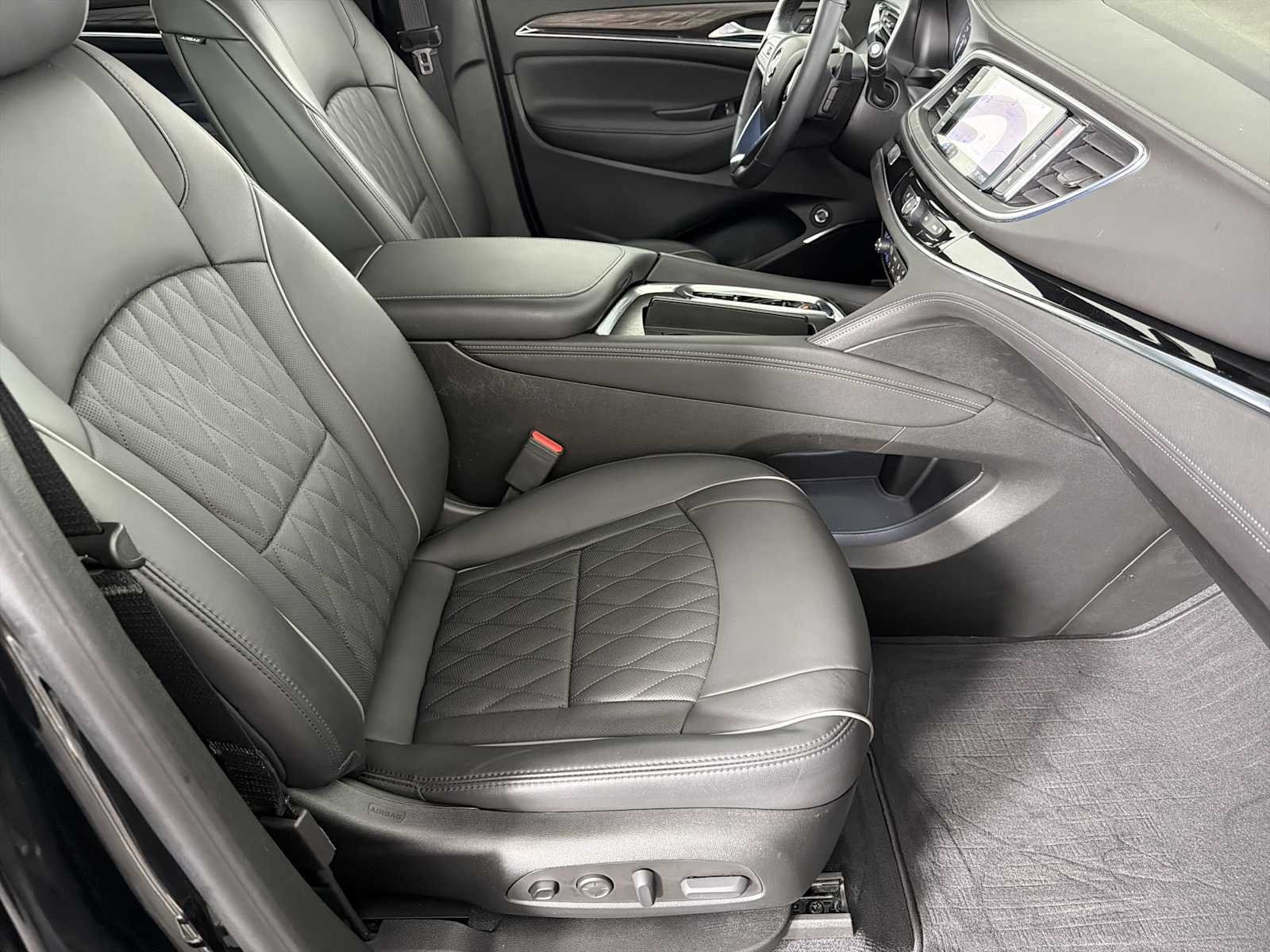 Certified 2023 Buick Enclave Avenir FWD image 11